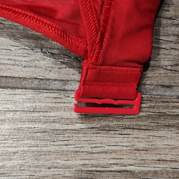 Fabletics Blare High Impact Sports Bra II Size XL Red - Picture 10 of 15